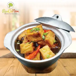 Đậu hũ kho tàu chay - 43.000 ₫ tại Chay Rau Củ Nấm Vegan - Chợ Bà Chiểu