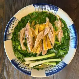 Hình ảnh Phở gà đùi