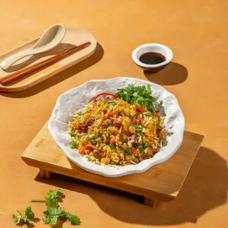 Cơm rang giòn đặc biệt - 156.600 ₫ tại Kampong - Cơm Gà Hải Nam - Hồ Tùng Mậu 