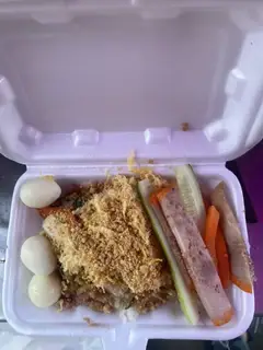 Xôi mặn hộp Quốc Bảo - 30.000 ₫ tại Bánh Mì Quốc Bảo - Đường Số 10