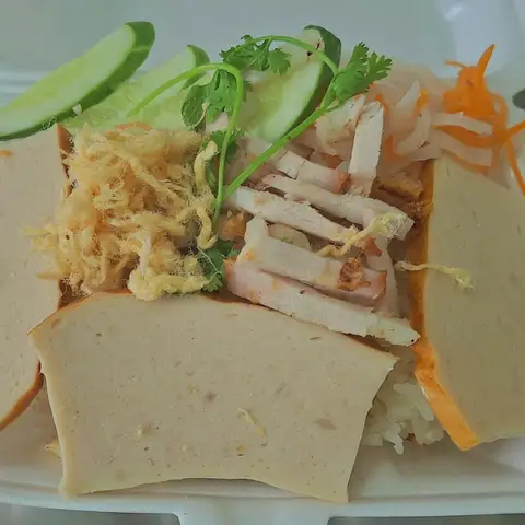 Hình ảnh Bún Chả Giò Hà Nội, Xôi & Bánh Mì Heo Quay - Nguyễn Văn Quá