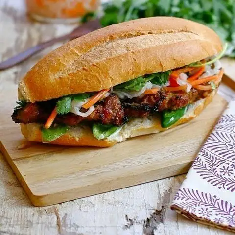 Hình ảnh Long Giang Trà Quán - Bánh Mỳ & Xôi - Cầu Giấy
