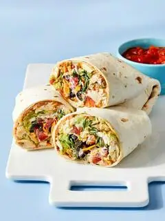 Burritos gà giòn( size. M) - 68.000 ₫ tại Tacos Tý Tẹo - Nguyễn Thị Minh Khai