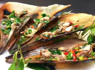 Hình ảnh Sò mai nướng mỡ hành