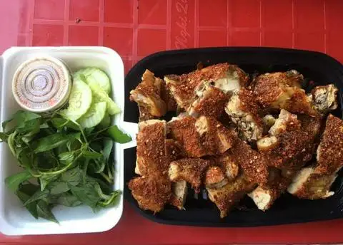 Hình ảnh Gà Nướng Muối Ớt Gia Bảo - Nguyễn Văn Quá