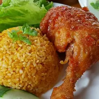 Cơm góc tư mắm tỏi lớn - 60.000 ₫ tại Cơm Gà Xối Mỡ Giải Phóng - Giải Phóng