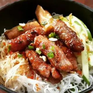 Bún nem nướng - 39.000 ₫ tại Bún Thịt Nướng Bảo Ngọc - Vĩnh Viễn