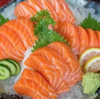 Cá hồi 10-15 miếng - 185.000 ₫ tại Otama Sushi - Trường Sa