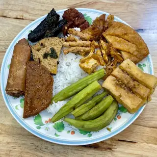 Cơm sườn non chay chiên - 40.000 ₫ tại Quán Chay Thiện Đạo - Huỳnh Tấn Phát