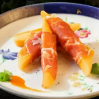Hình ảnh Ham cuộn xoài