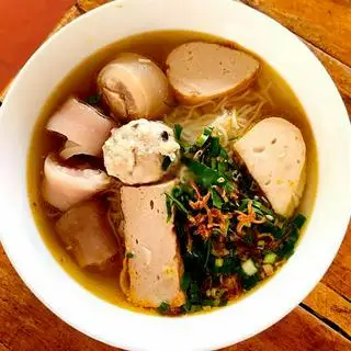 Hình ảnh Bún mọc chả - đuôi heo đỉnh chóp