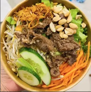 Hình ảnh Bún trộn thịt nướng