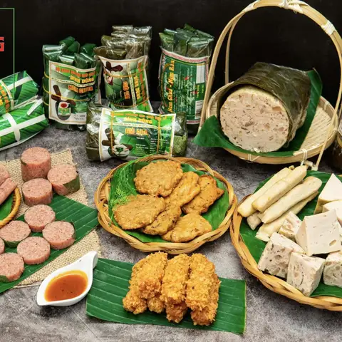 Hình ảnh Tô Đình Dũng - Nem Chua Rán & Giò Chả Ước Lễ Gia Truyền - Phương Mai