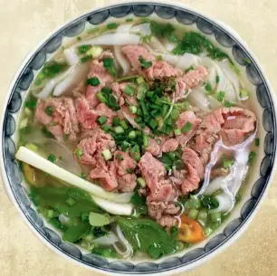 Phở tái - 60.000 ₫ tại Phở Bắc Hải Hà Nội & Cơm Rang Dưa Bò - Trần Não