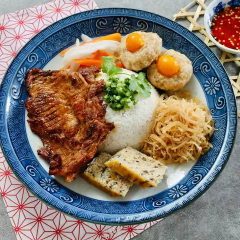 Hình ảnh Cơm Tấm Đêm Sài Gòn - Phan Huy Ích