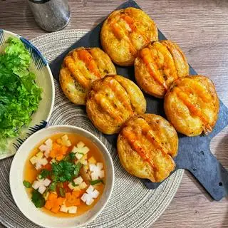 Hình ảnh Bánh tôm Hồ Tây