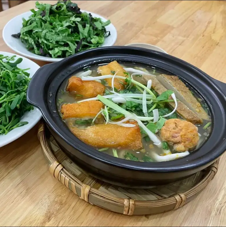 BÁNH CANH CÁ LÓC CHIÊN  - 70.000 ₫ tại Bánh Canh Cá Lóc Phú - Ung Văn Khiêm