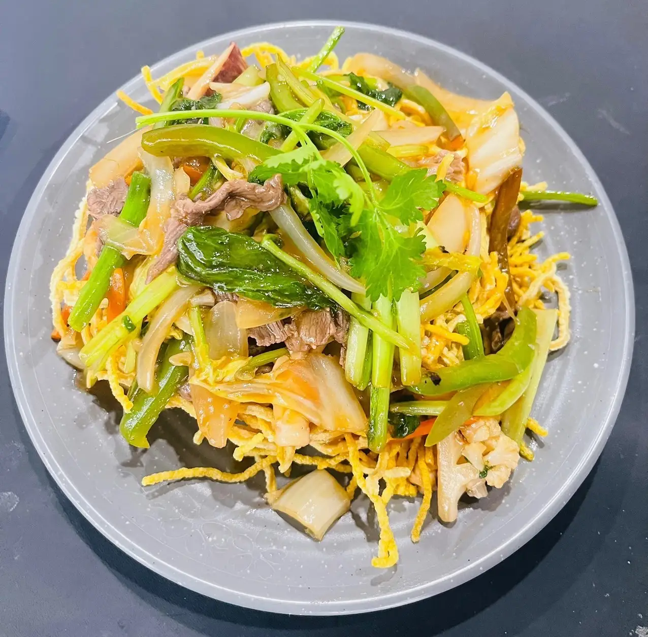 Hình ảnh Mì xào giòn đặc biệt