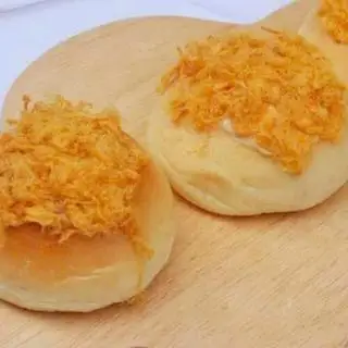 Bánh mì phô mai tan chảy - 35.000 ₫ tại Tiệm Bánh Sarah - Bánh Ngọt - Phan Văn Hớn
