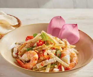 Gỏi đu đủ ngó sen - 60.000 ₫ tại Bún Mắm Nêm Chị Linh Quận 1 - Lê Thánh Tôn