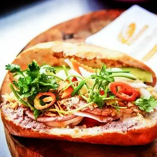 Hình ảnh Bánh mì Sài Gòn đặc biệt