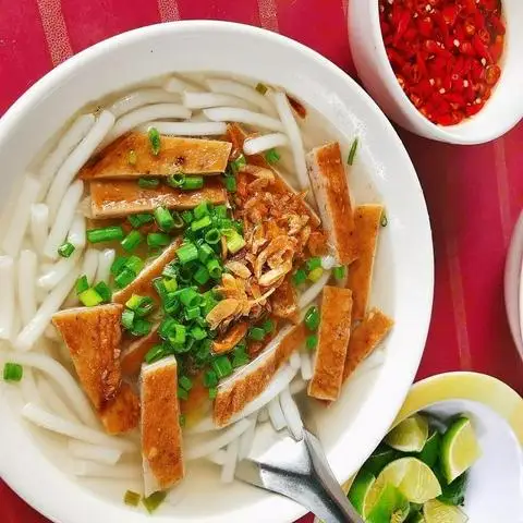 Quán Hoàng - Bánh Canh Chả Cá, Bánh Mì Chả Cá & Bánh Mì Ốp La - Lý Thường Kiệt - Bún/Phở/Mỳ/Cháo gần bạn