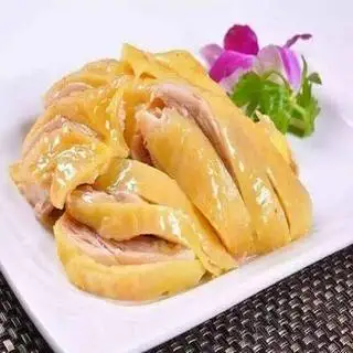 Gà thêm - 30.000 ₫ tại Chị Cá - Bò Kho - Lê Văn Sỹ