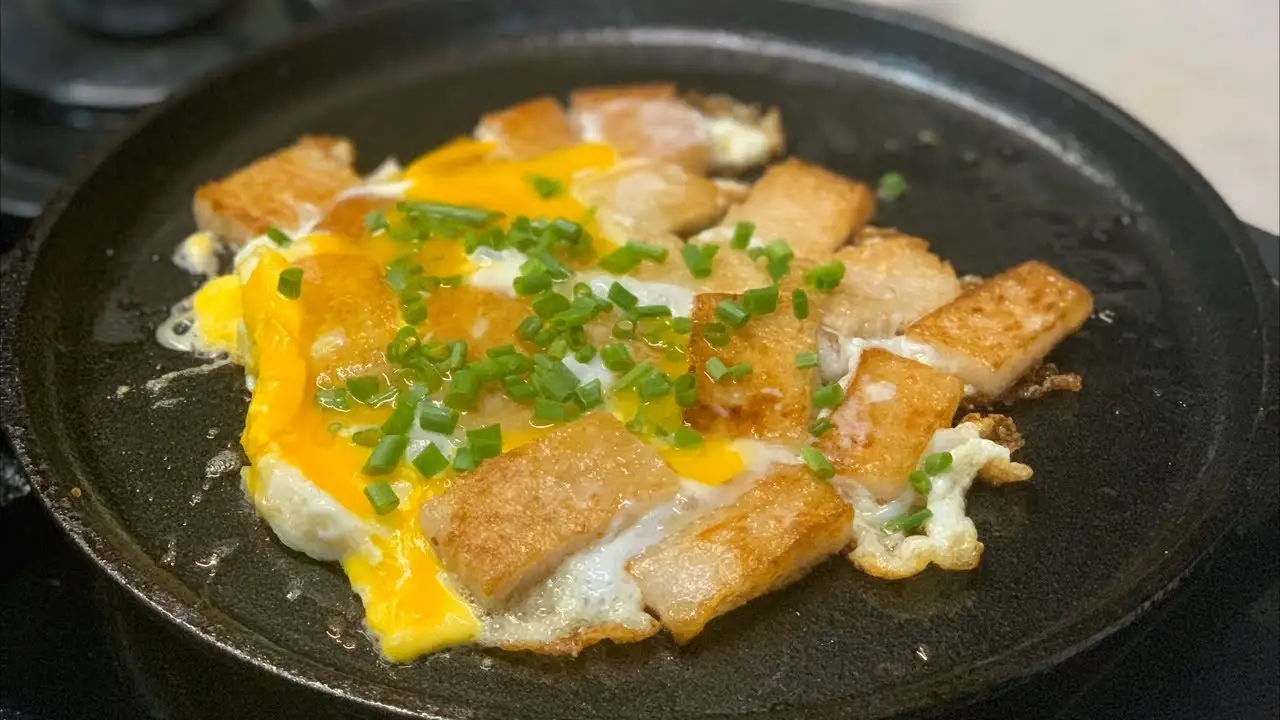 Bột chiên 1 trứng - 36.000 ₫ tại Bột Chiên Khoai Môn Đa Kao - Trương Hán Siêu