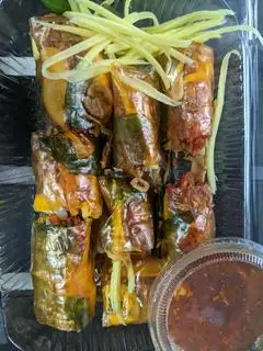 Bánh tráng cuộn - 25.000 ₫ tại Dì Phụng Quán - Trần Bá Giao
