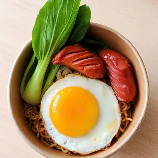 Hình ảnh Mì trộn xúc xích