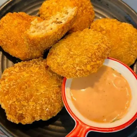 Hình ảnh Tiệm Trà Hoa Quả - Bánh Gà Đồ Ăn Vặt Cô Tươi - Phố Bạch Mai