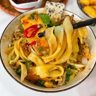 Hình ảnh Mì Quảng trộn