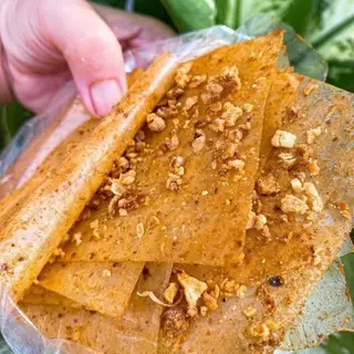 Bánh tráng muối tỏi - 15.000 ₫ tại Bánh Tráng Phơi Sương Muối Nhuyễn - Cách Mạng Tháng Tám