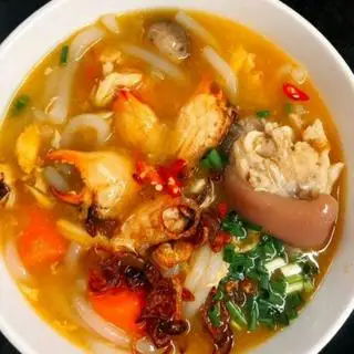 Bánh canh giò đặc biệt - 105.000 ₫ tại Bánh Canh Cua Mai Hương - Thoại Ngọc Hầu