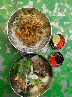 Hủ tiếu mì ( sườn ) - 55.000 ₫ tại Quán Cô Thảo - Bún Thịt Nướng & Hủ Tiếu Bò Viên - Âu Cơ