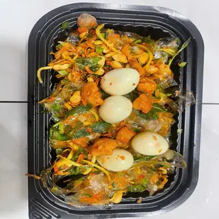 Hình ảnh Bánh tráng trộn - đầy đủ topping