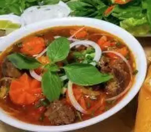 Bánh mì bò kho - 43.000 ₫ tại Bún Bò Cô Tư - Tái Thiết