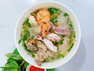 Hủ tiếu tôm mực - 65.000 ₫ tại Hủ Tiếu, Bún & Cháo Ếch Ăn Là Ghiền - Đinh Thị Thi 