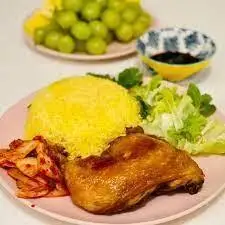 Cơm chiên sườn xối mỡ +trứng ốpla - 45.000 ₫ tại Cơm Gà Xối Mỡ Ba Ngon - Trần Bá Giao
