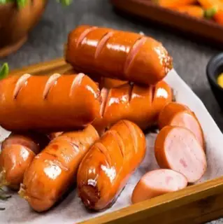 Xúc xích thêm - 12.000 ₫ tại Bánh Mì Phương Mỹ - Lê Thị Bạch Cát