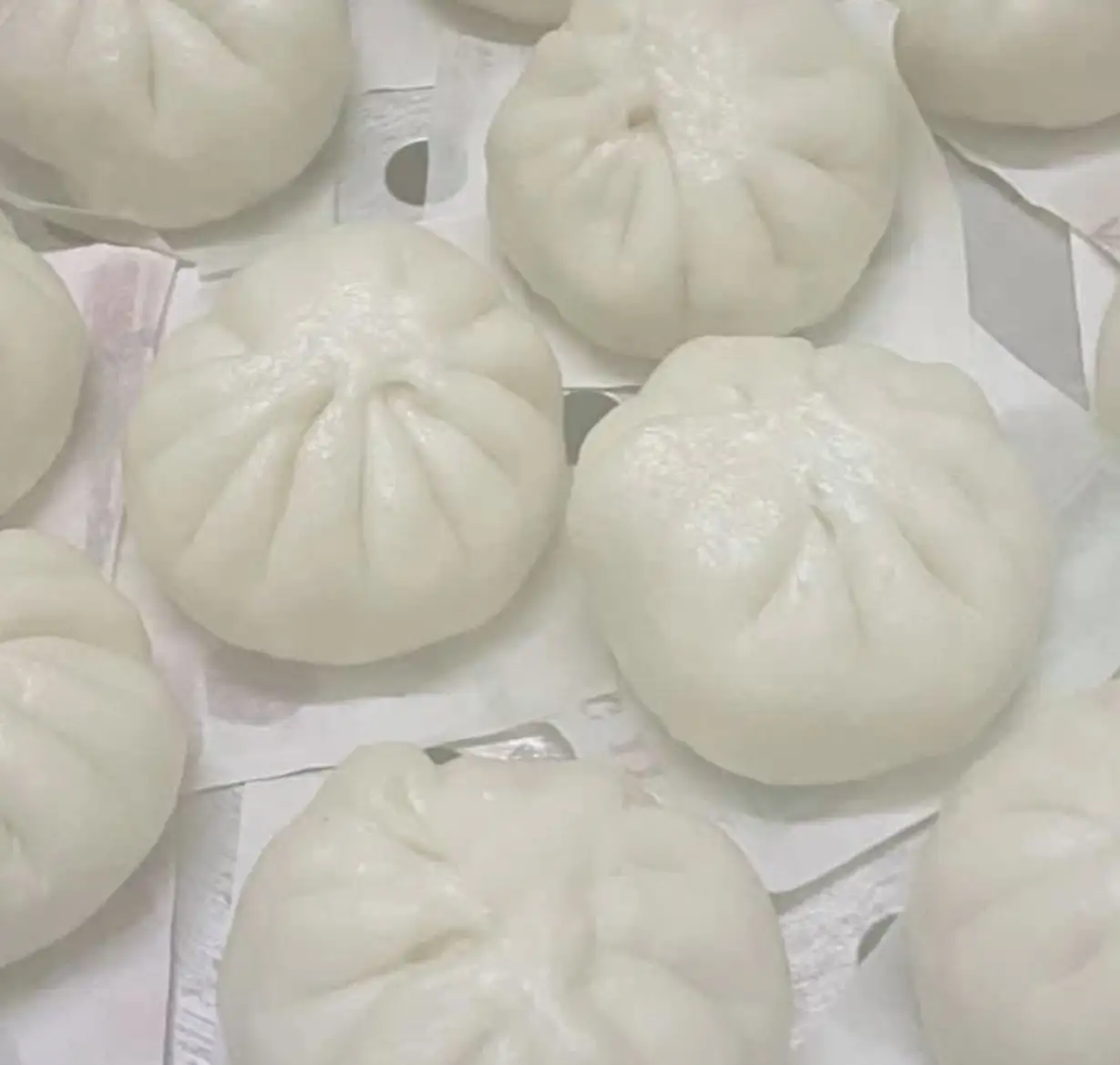 Bánh bao 2 trứng cút  - 26.000 ₫ tại Bánh Tiêu Đậu Xanh Sầu Riêng & Bánh Bao Chiên D20 - Trường Sa