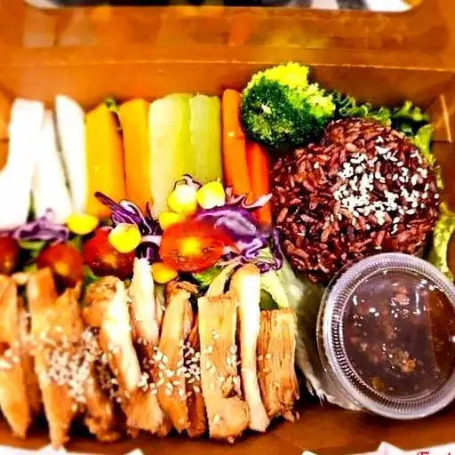Hình ảnh Cơm lứt ức gà
