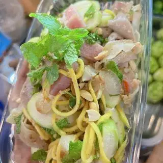Tré trộn cóc xoài - 65.000 ₫ tại Chân gà sốt thái & Tré trộn - Nguyễn Thị Thập