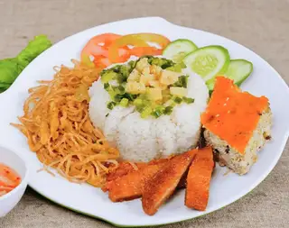 Cơm sườn bì chả chay - 45.000 ₫ tại Quán Chay An Nguyên - Xóm Chiếu