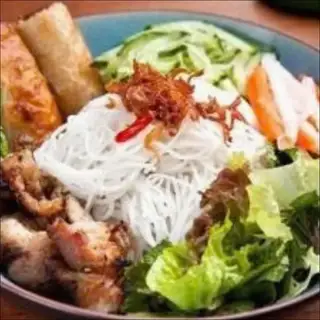 Bún thịt nướng - chả giò - 45.000 ₫ tại Bún Thịt Nướng Dì Út - Trần Xuân Soạn