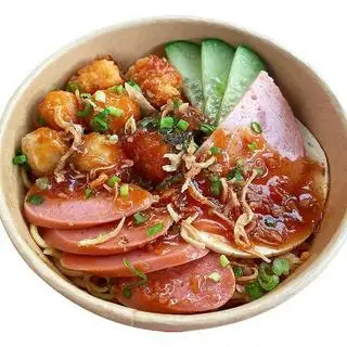 Mì trộn trứng cá viên - 35.000 ₫ tại Mê Mì Trộn - Sư Vạn Hạnh