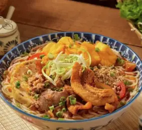 Hình ảnh Bún riêu tóp mỡ đầy đủ