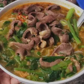Hình ảnh Mì tim chua cay
