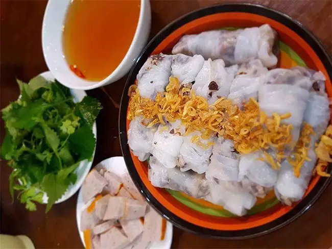Hình ảnh BÁNH TRỨNG + CHẢ QUẾ