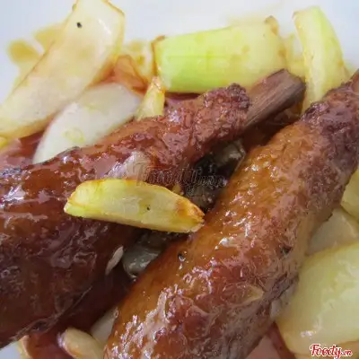 Hình ảnh Cơm Đùi Gà - Canh Hẹ Đâu Hủ